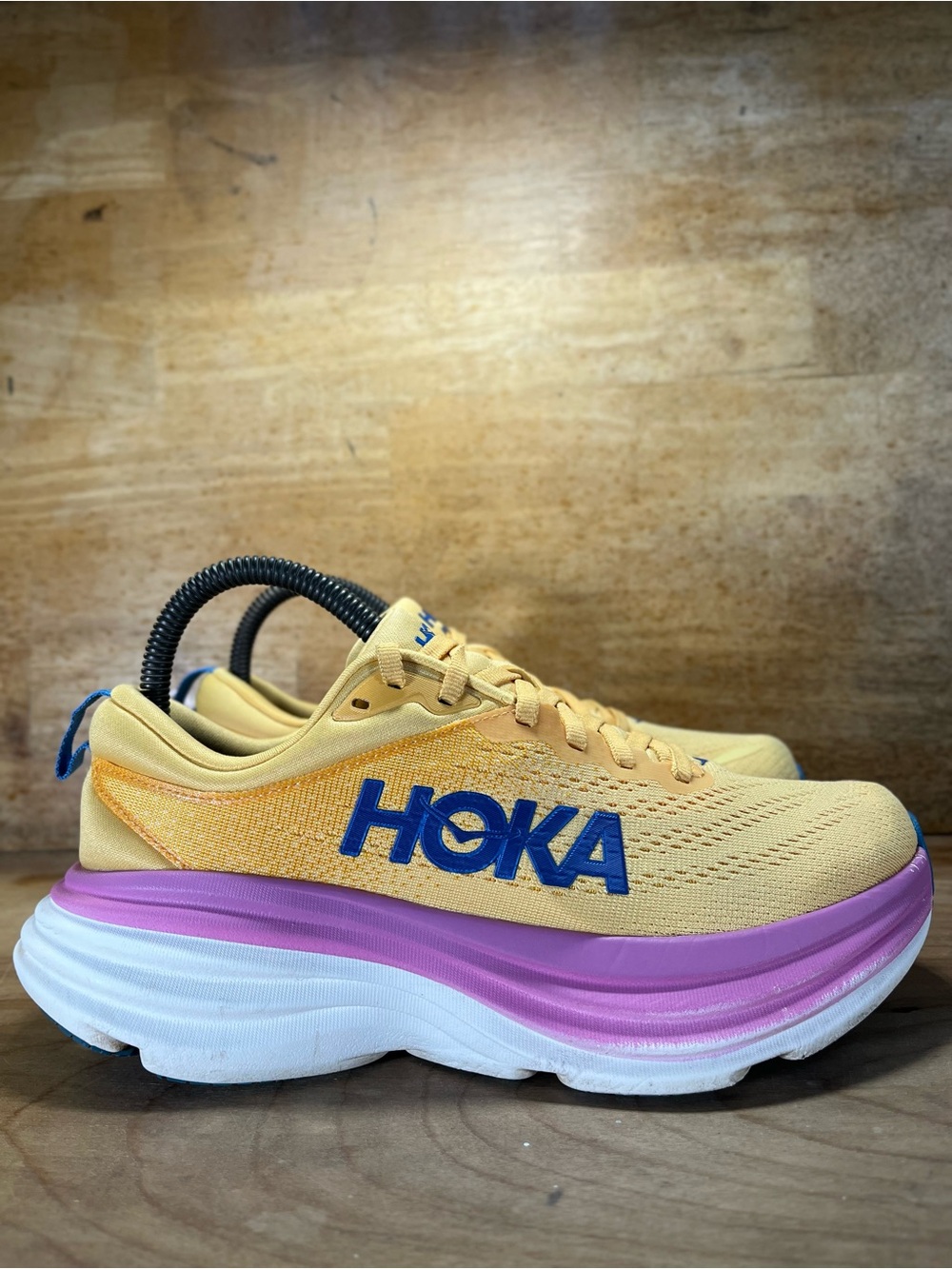 Hoka One One Bondi 8 Womens Size 6.5 Running Shoes Sneakers Impala Cyclamen